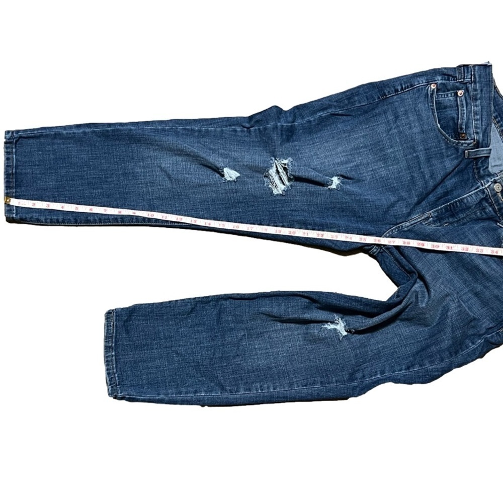 LEVI Strauss & Co Boyfriend Women’s Distressed Denim Blue Jeans (Sz 33) - Picture 13 of 13